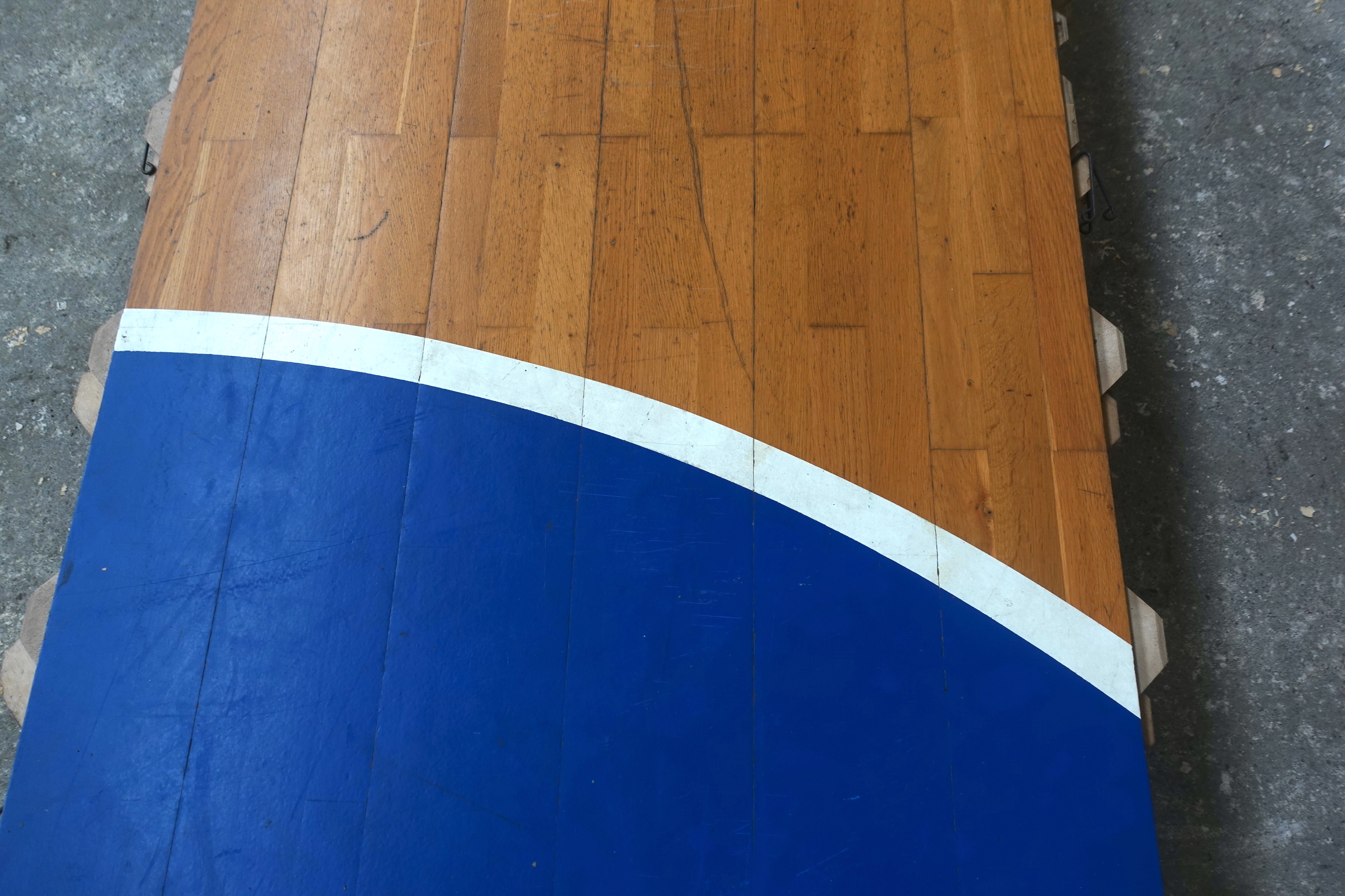 HARO blue sports floor with curved court marking